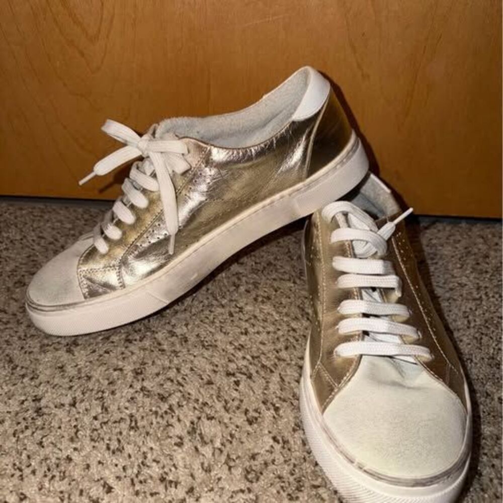 Women’s Steve Madden Rezza Gold Leather Fashion Sneakers - Sz 10